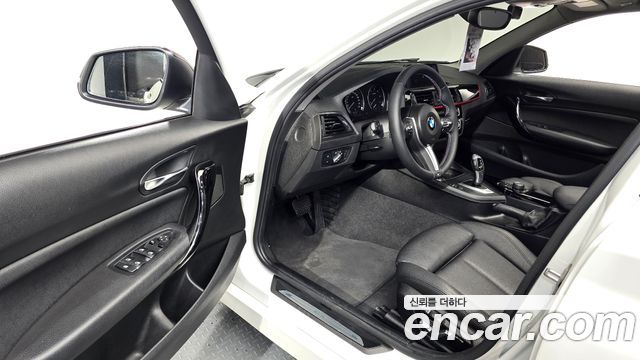 BMW 1 Series (F20) 118d Sport 5Door 2018 — фото 10