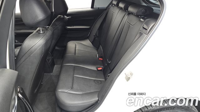 BMW 1 Series (F20) 118d Sport 5Door 2018 — фото 15