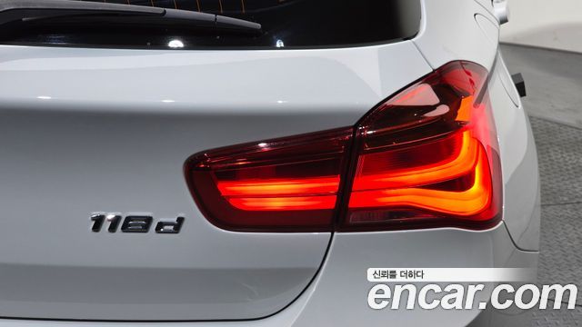 BMW 1 Series (F20) 118d Sport 5Door 2018 — фото 29