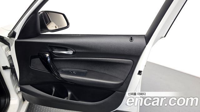 BMW 1 Series (F20) 118d Sport 5Door 2018 — фото 30