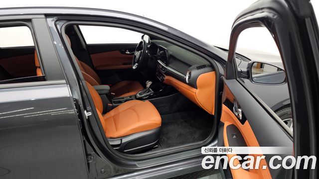 Kia K3 (II) 1.6 Prestige 2024 — фото 23