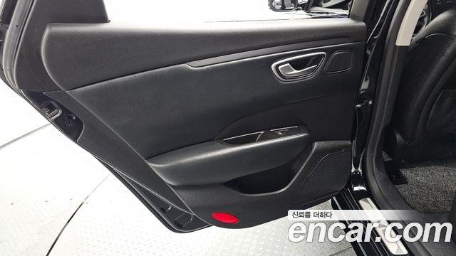 Renault Korea SM6 1.6 TCe SE 2016 — фото 25