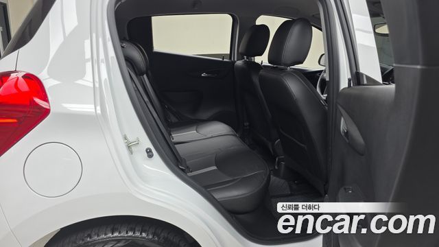 Chevrolet Spark Premier 2022 — фото 11