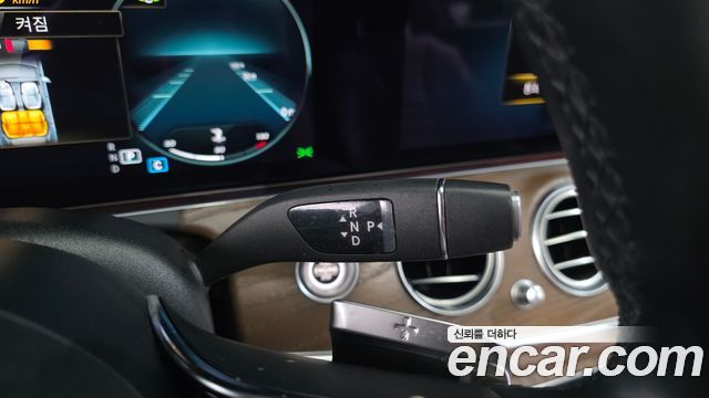 Mercedes-Benz E-Class (W213) E250 Exclusive 2021 — фото 9