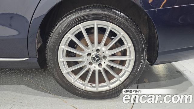 Mercedes-Benz E-Class (W213) E250 Exclusive 2021 — фото 21