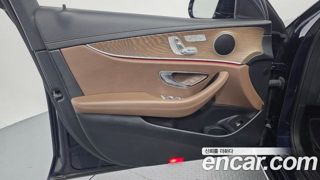 Mercedes-Benz E-Class (W213) E250 Exclusive 2021 — фото 24