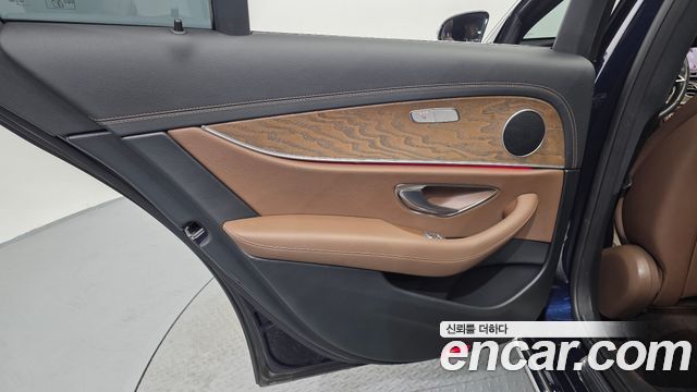 Mercedes-Benz E-Class (W213) E250 Exclusive 2021 — фото 25