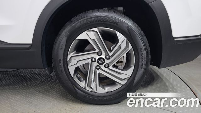 Hyundai Santa Fe Diesel 2.2 2WD Exclusive 2023 — фото 27