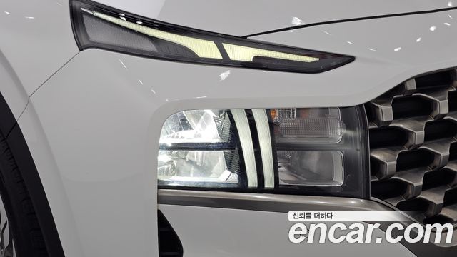 Hyundai Santa Fe Diesel 2.2 2WD Exclusive 2023 — фото 28