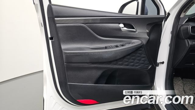 Hyundai Santa Fe Diesel 2.2 2WD Exclusive 2023 — фото 30