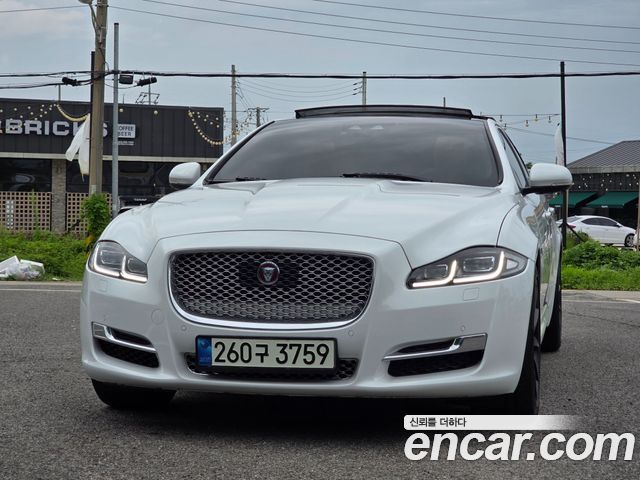 Jaguar XJ 3.0D Premium Luxury LWB X351