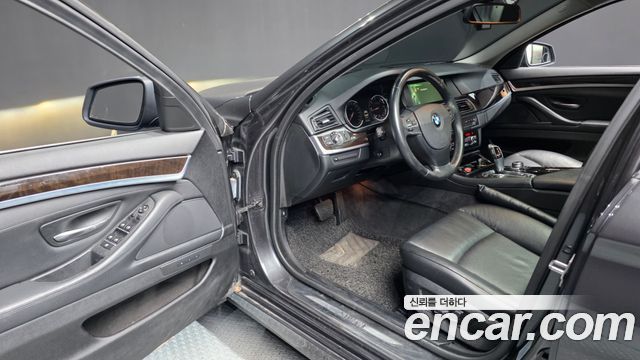 BMW 5 Series (F10) 525d 2013 — фото 10