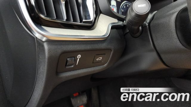 Volvo S60 (III) T5 Inscroption 2020 — фото 16