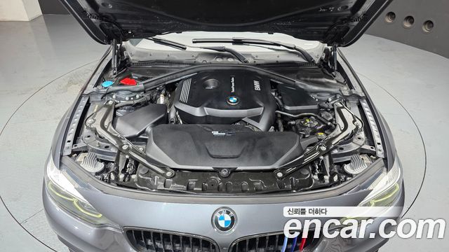 BMW 4 Series (F32) 430i M Sport Convertible 2019 — фото 6