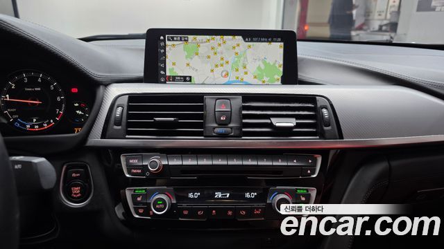 BMW 4 Series (F32) 430i M Sport Convertible 2019 — фото 12