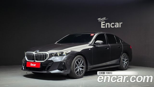 BMW 5 Series (G60) 520i M Sport 2025 — фото 1