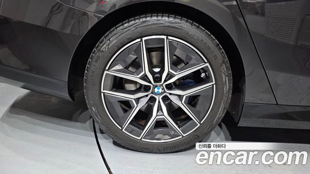 BMW 5 Series (G60) 520i M Sport 2025 — фото 5
