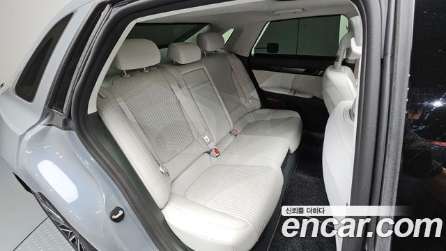 Hyundai Grandeur Hybrid (GN7) Calligraphy 2023 — фото 11