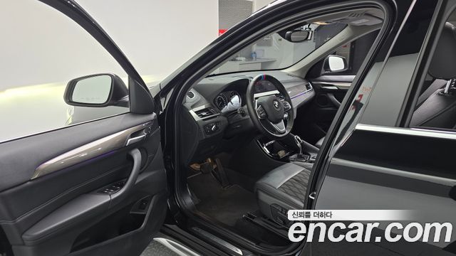 BMW X1 (F48) xDrive 18d xLine 2021 — фото 10