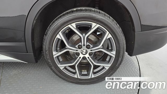 BMW X1 (F48) xDrive 18d xLine 2021 — фото 21