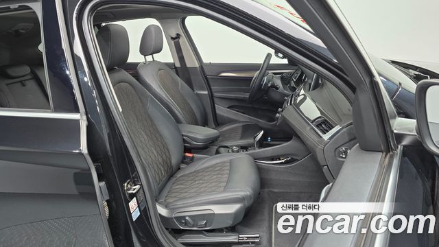 BMW X1 (F48) xDrive 18d xLine 2021 — фото 26