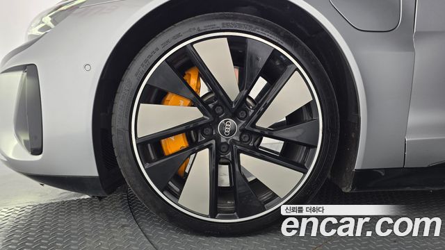 Audi e-tron GT GT quattro Premium 2022 — фото 5