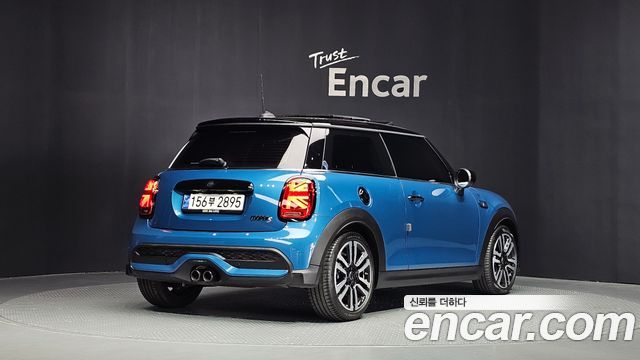 MINI Cooper S Classic Third Generation 2024 — фото 2
