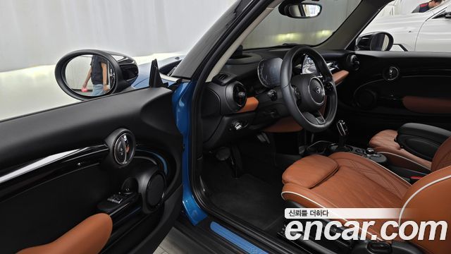 MINI Cooper S Classic Third Generation 2024 — фото 10