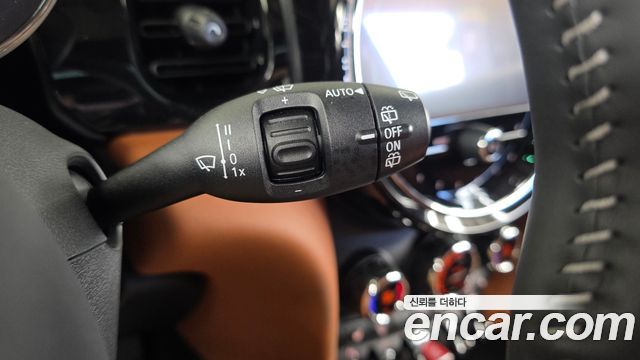 MINI Cooper S Classic Third Generation 2024 — фото 18