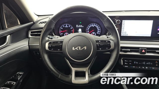 Kia K5 (III) 2.0 Prestige 2022 — фото 13