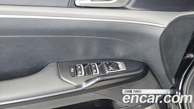 Kia K5 (III) 2.0 Prestige 2022 — фото 28