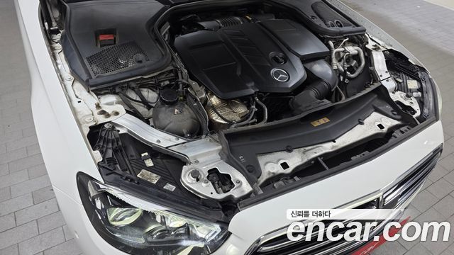 Mercedes-Benz E-Class (W213) E220d 4MATIC Exclusive 2021 — фото 6