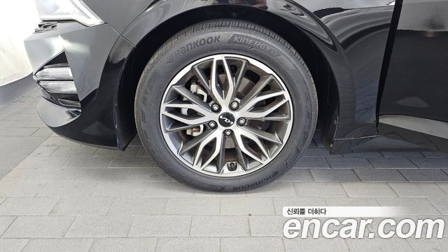 Kia K5 (III) 2.0 Noblesse 2023 — фото 5