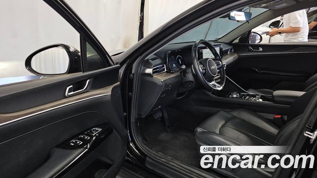 Kia K5 (III) 2.0 Noblesse 2023 — фото 10