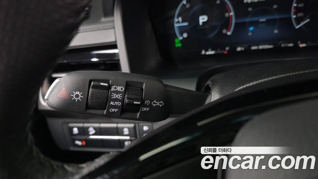 KG Mobility (SsangYong) Rexton Sports Khan Diesel 2.2 4WD Culman Noblesse 2025 — фото 20