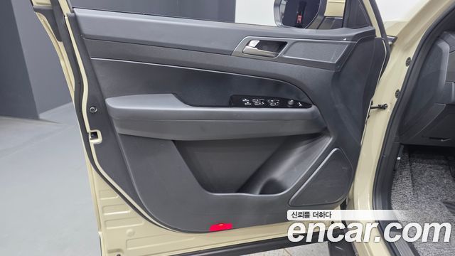 KG Mobility (SsangYong) Rexton Sports Khan Diesel 2.2 4WD Culman Noblesse 2025 — фото 24