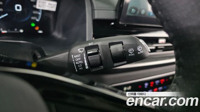 KG Mobility (SsangYong) Rexton Sports Khan Diesel 2.2 4WD Culman Noblesse 2025 — фото 27