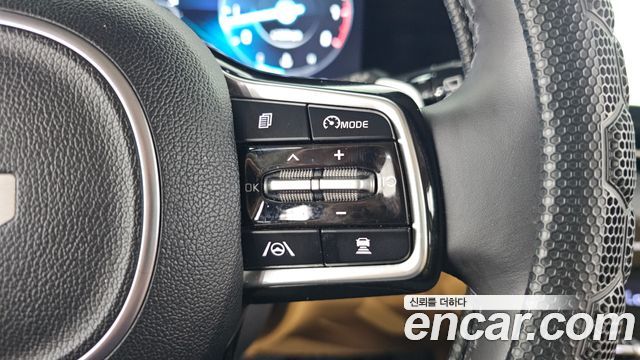 Kia Carnival (IV) Gasoline 7-Seater Noblesse 2023 — фото 17