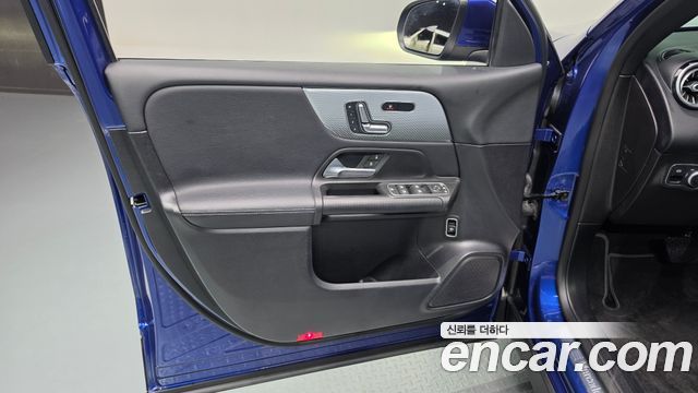 Mercedes-Benz GLB-Class (X247) GLB200 d 2021 — фото 24