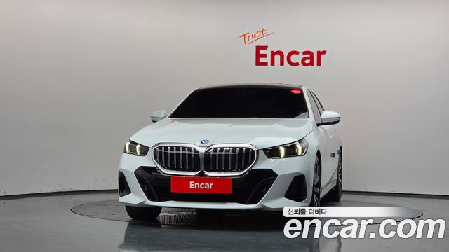 BMW 5 Series (G60) 530i xDrive M Sport 2025 — фото 3