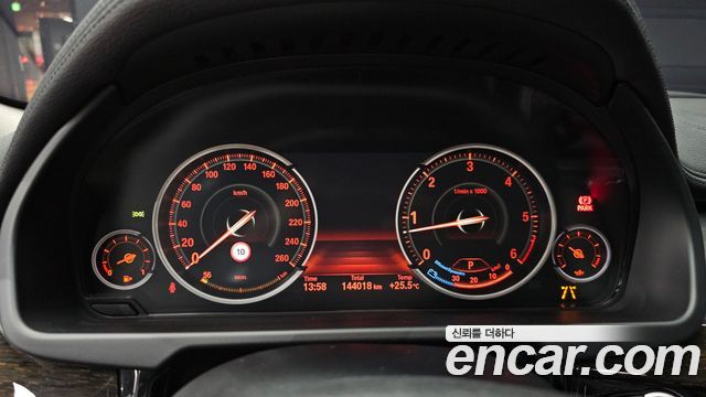 BMW X6 (F16) xDrive 30d 2017 — фото 8