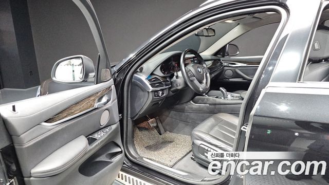 BMW X6 (F16) xDrive 30d 2017 — фото 10