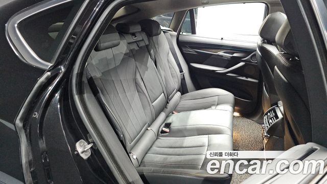 BMW X6 (F16) xDrive 30d 2017 — фото 11