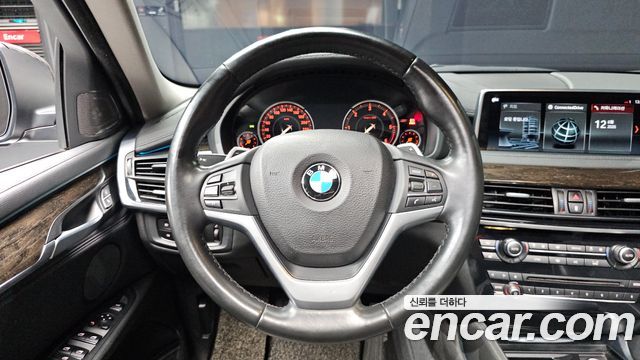 BMW X6 (F16) xDrive 30d 2017 — фото 13