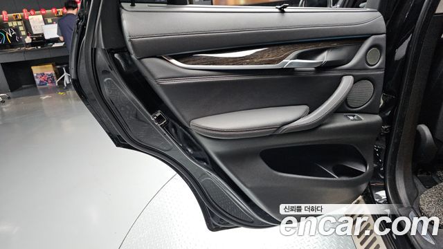 BMW X6 (F16) xDrive 30d 2017 — фото 25