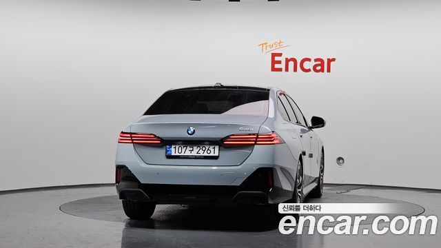 BMW 5 Series (G60) 520i M Sport 2024 — фото 4