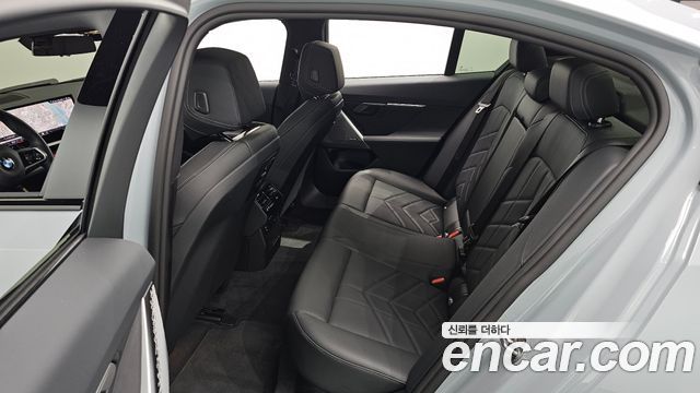 BMW 5 Series (G60) 520i M Sport 2024 — фото 15