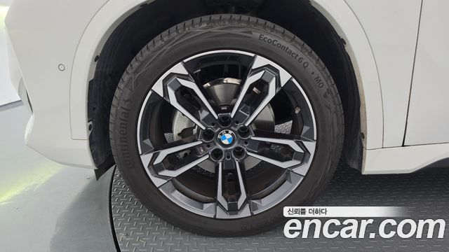 BMW X1 (U11) xDrive 20i M Sport 2025 — фото 5