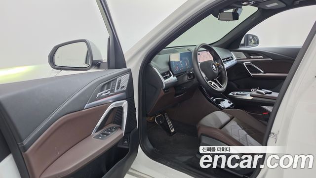 BMW X1 (U11) xDrive 20i M Sport 2025 — фото 10