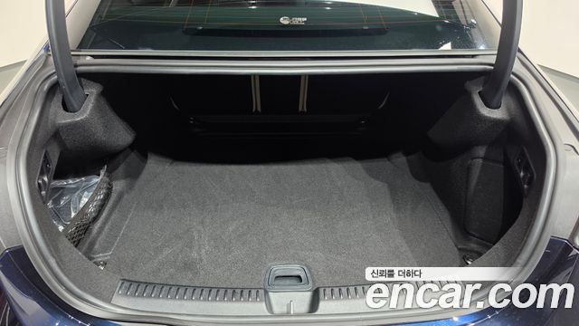 Mercedes-Benz E-Class (W214) E220d 4MATIC Exclusive 2026 — фото 19